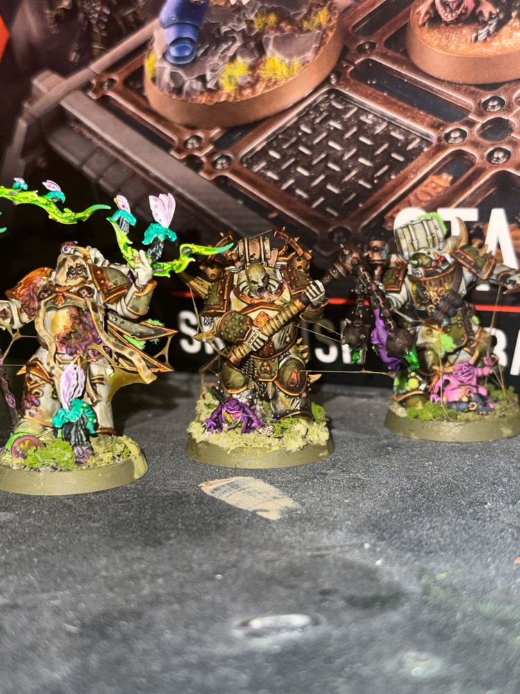 Death Guard squad (Warhammer 40K), painted by Brodie
